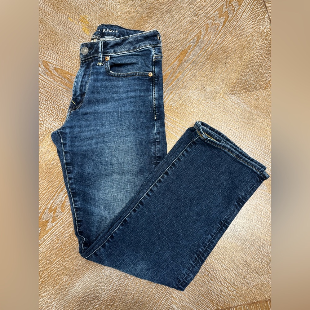 American Eagle Original Bootcut Size 28X30  Waist 30” Inseam 28” Mid Rise